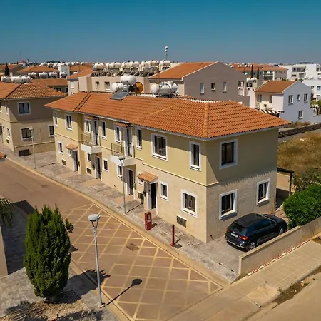 Kyklades Maisonette For 6 People *